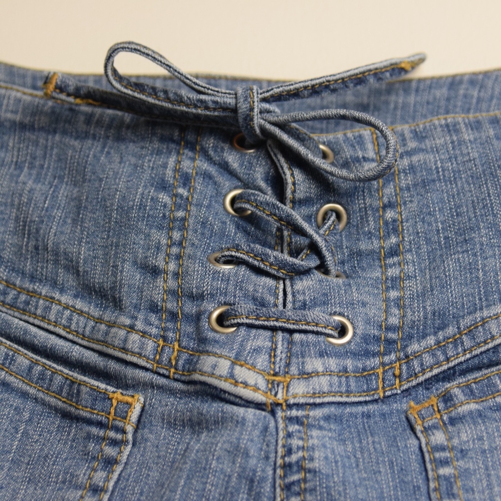 Tommy Jean Shorts (Juniors - Picture 2 of 6